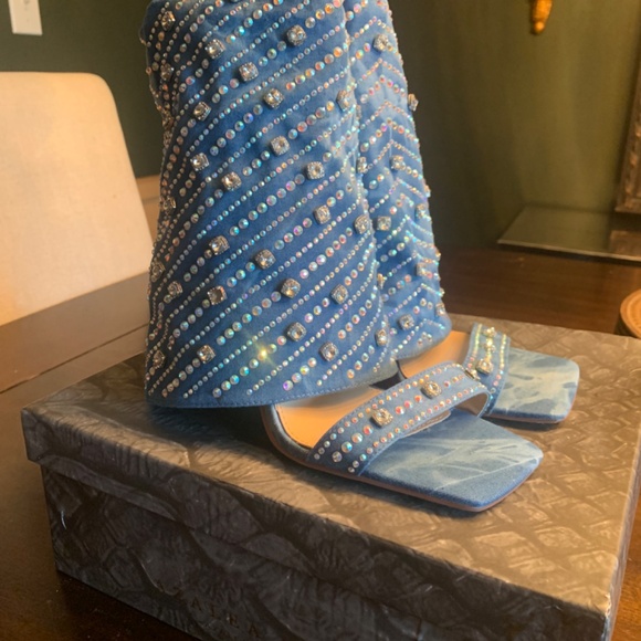 Azalea Wang Denim Heels - Picture 2 of 6